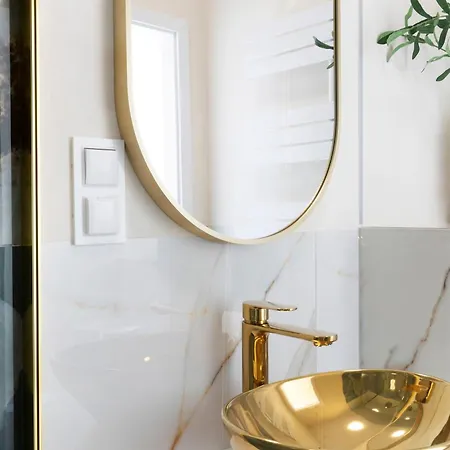 Golden - Premium At Old Town Daire