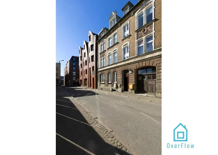 Golden - Premium At Old Town *